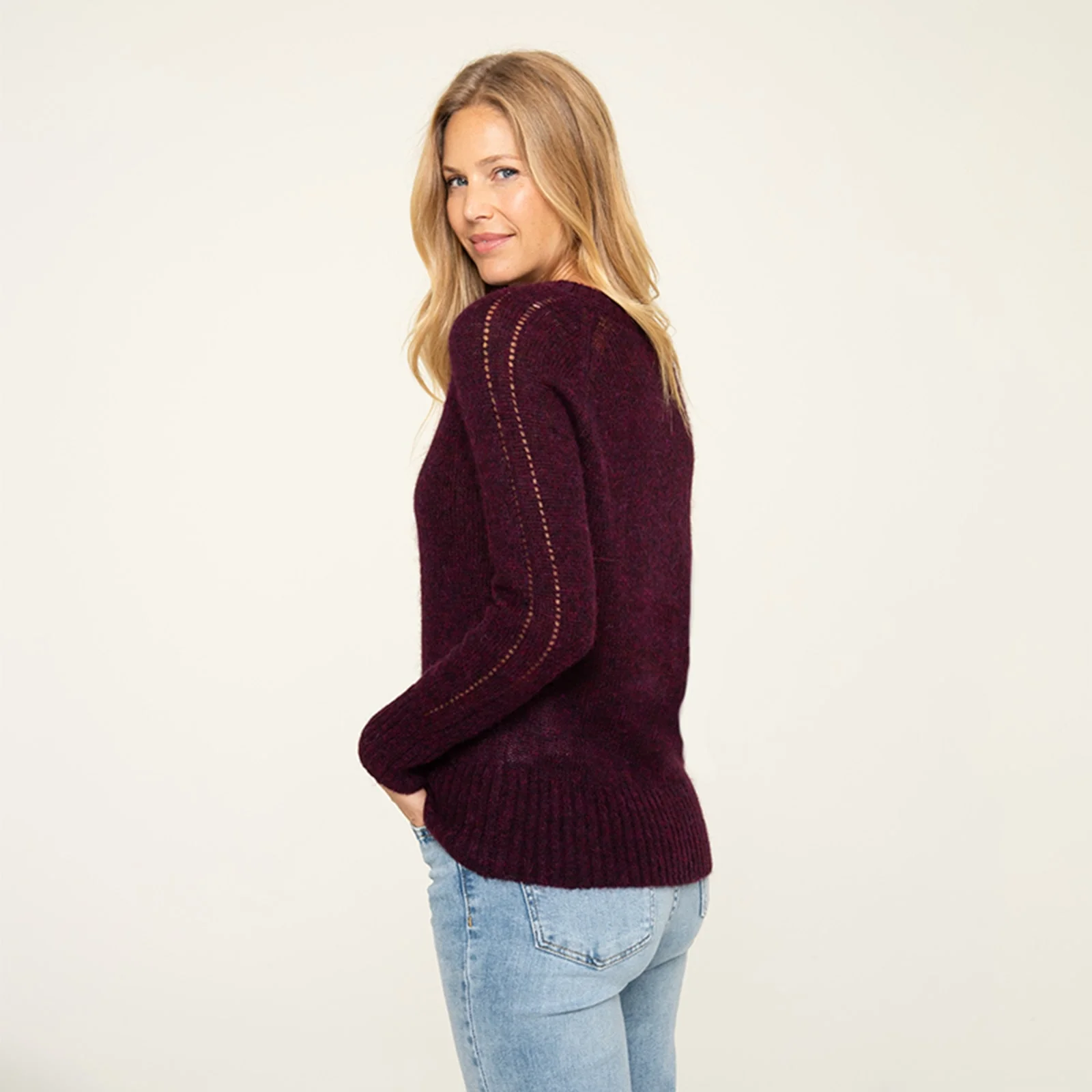 Women's Crewneck Sweater 16 Women's Crewneck Sweater