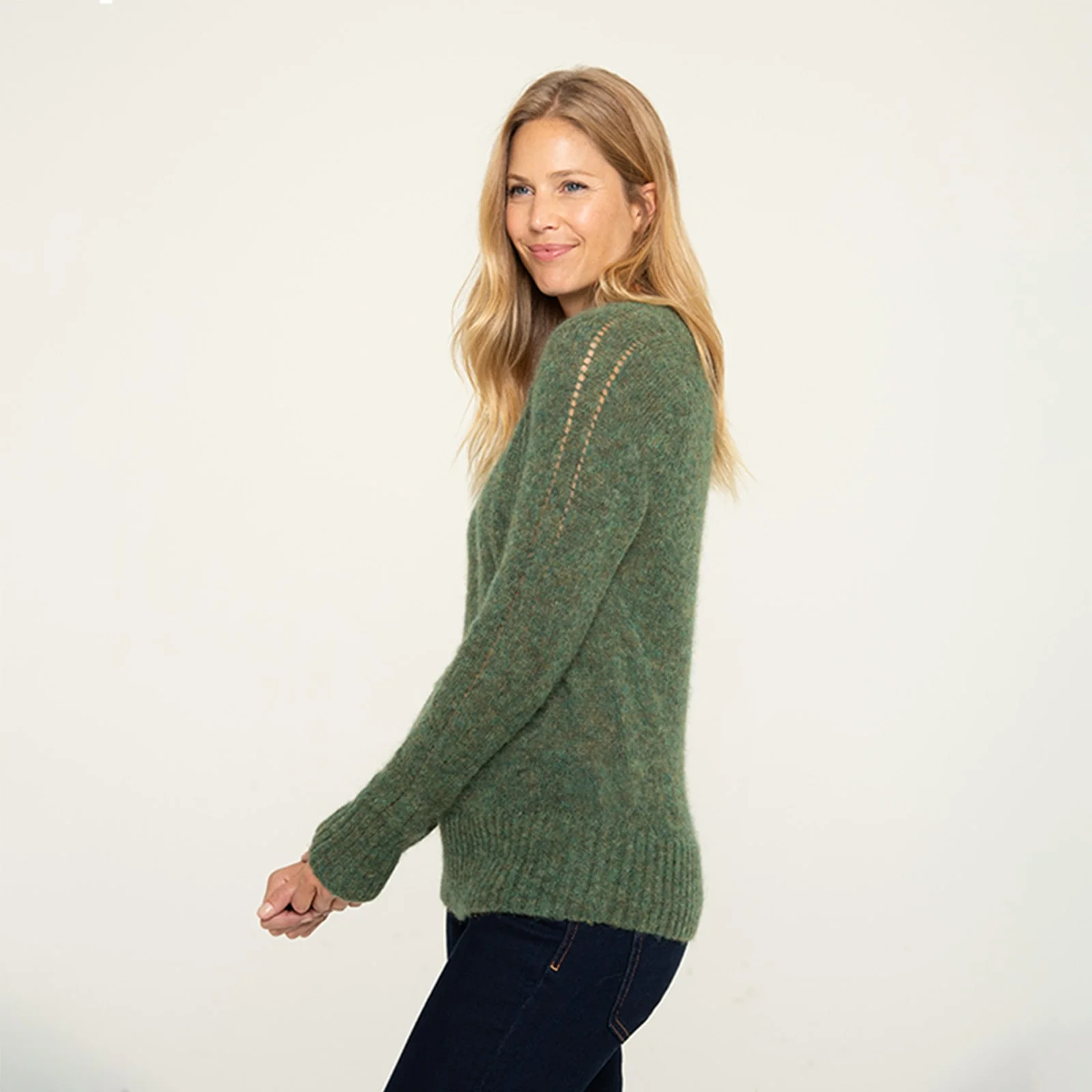 Women's Crewneck Sweater 24 Women's Crewneck Sweater