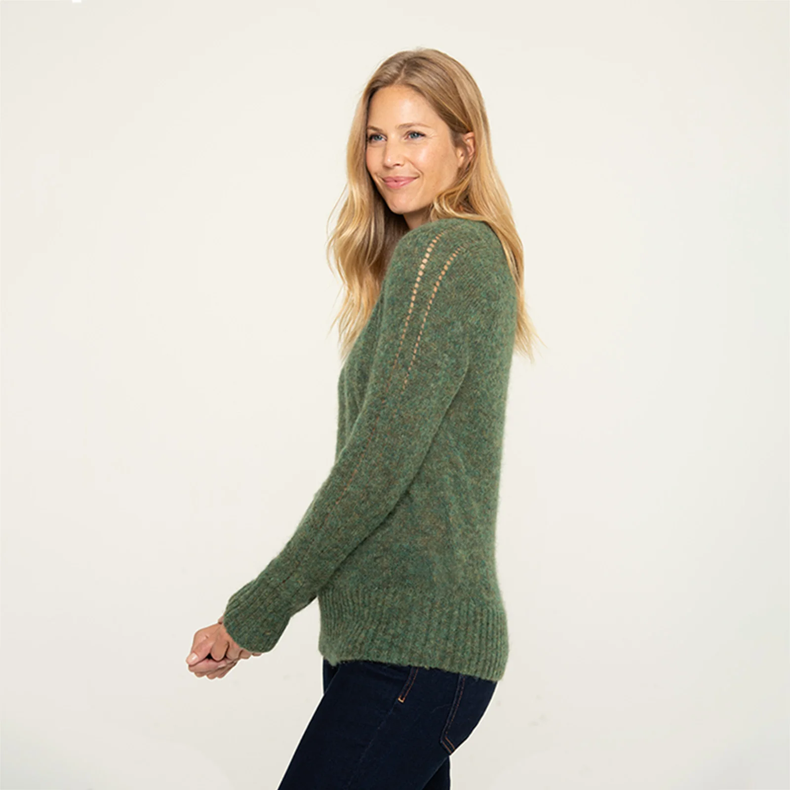 Women's Crewneck Sweater 41 Women's Crewneck Sweater