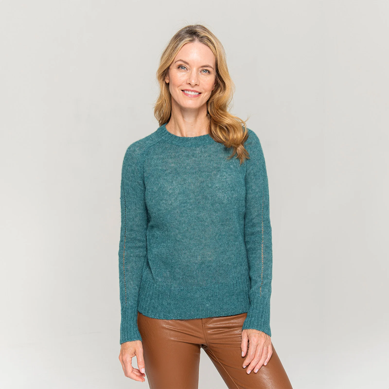 Women's Crewneck Sweater 44 Women's Crewneck Sweater