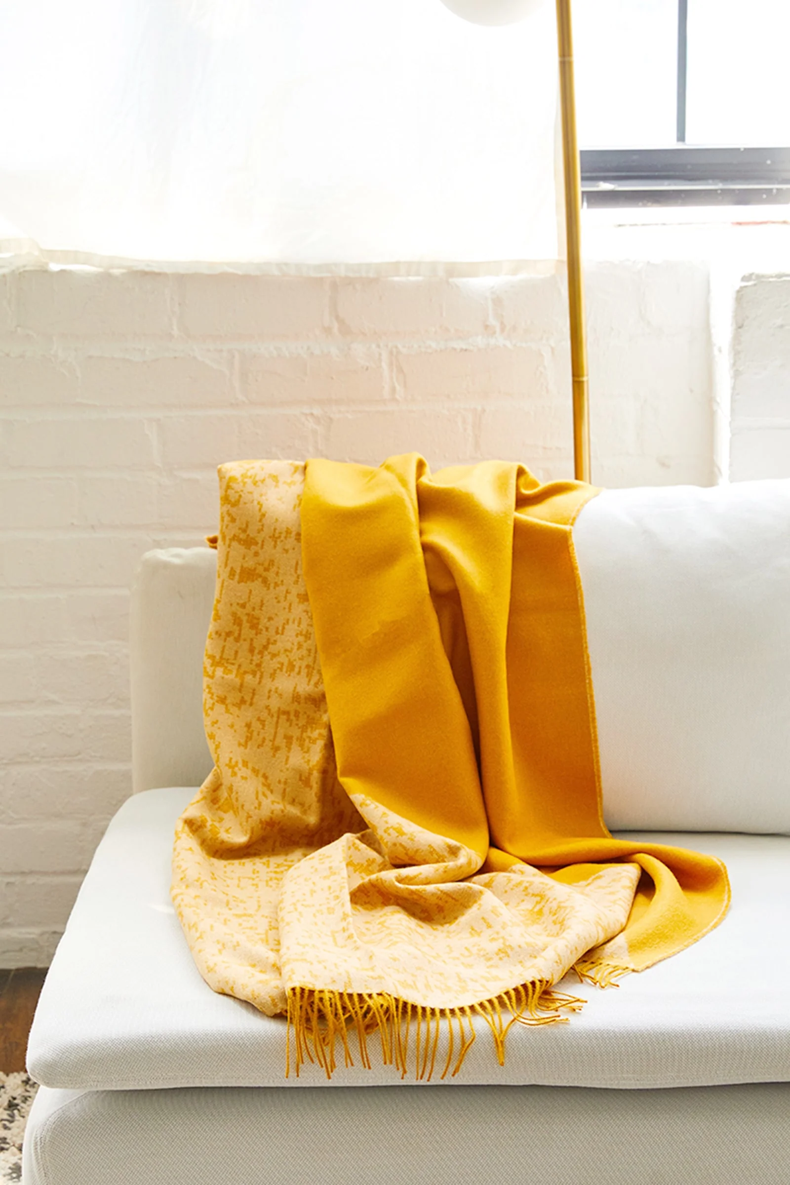 Diagonal Print Throw Blanket