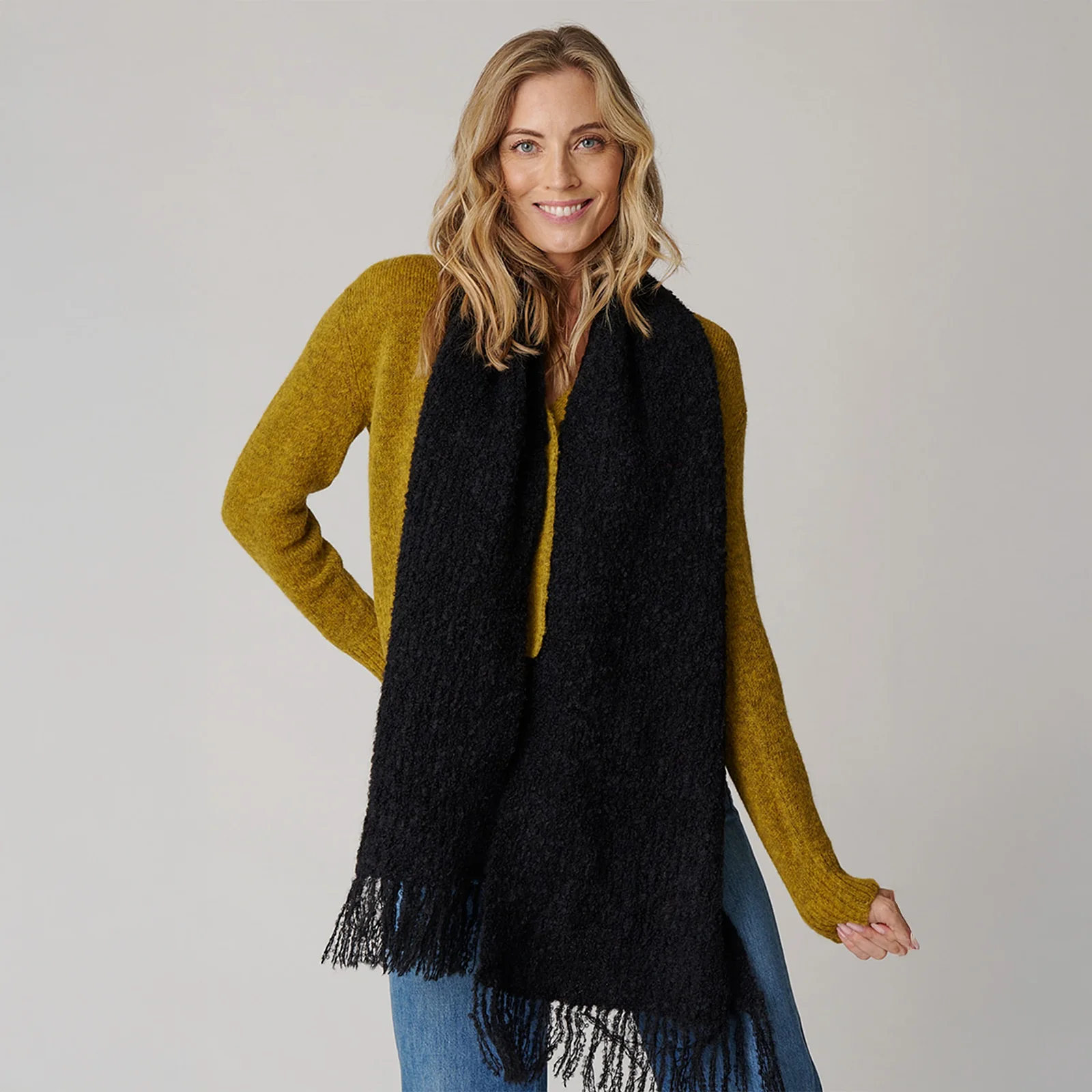 Women's Ribbed Boucle Scarf