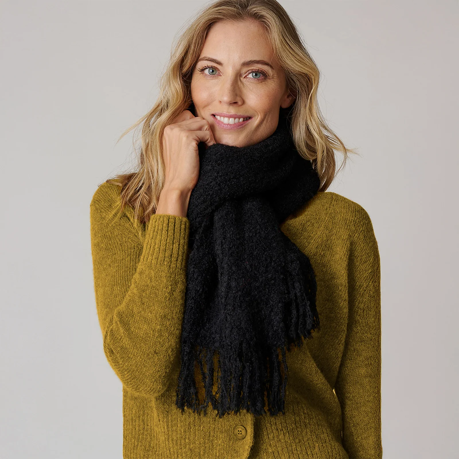 Women's Ribbed Boucle Scarf
